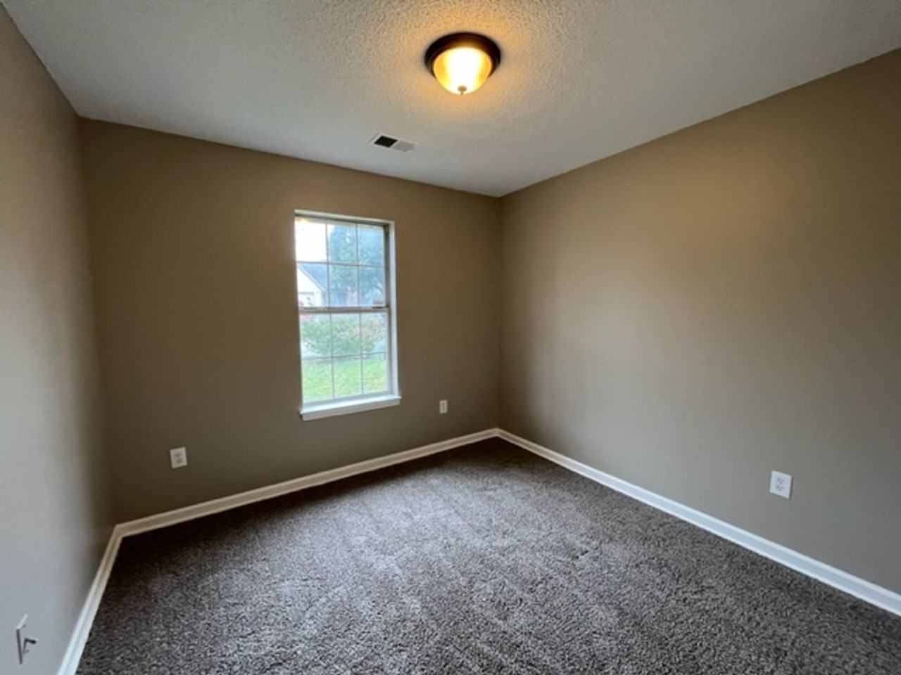 2557 Bristol Cove - Photo 6 of 10