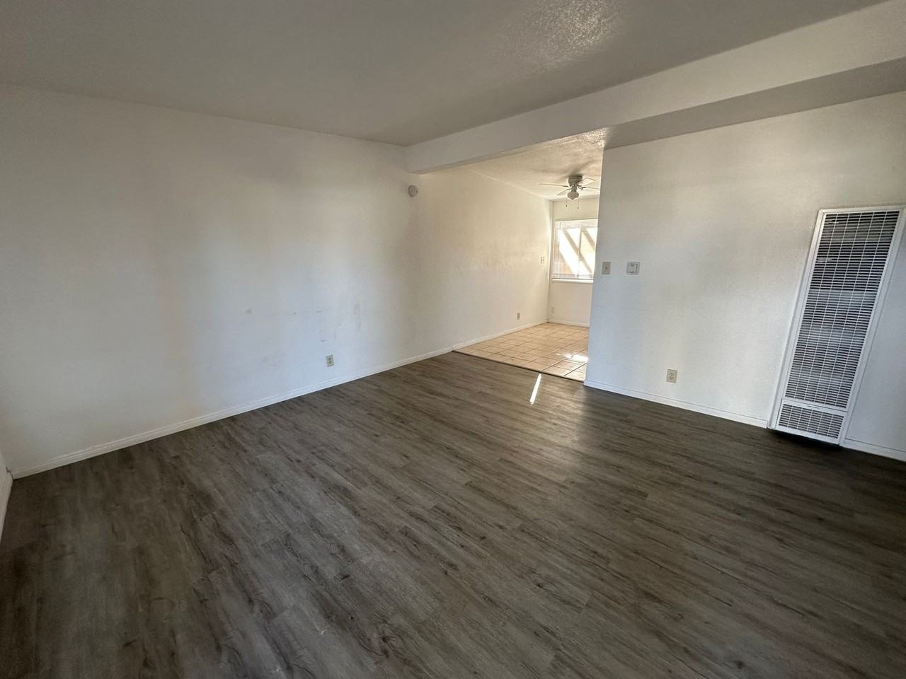 240 Palm Dr - Photo 2 of 13