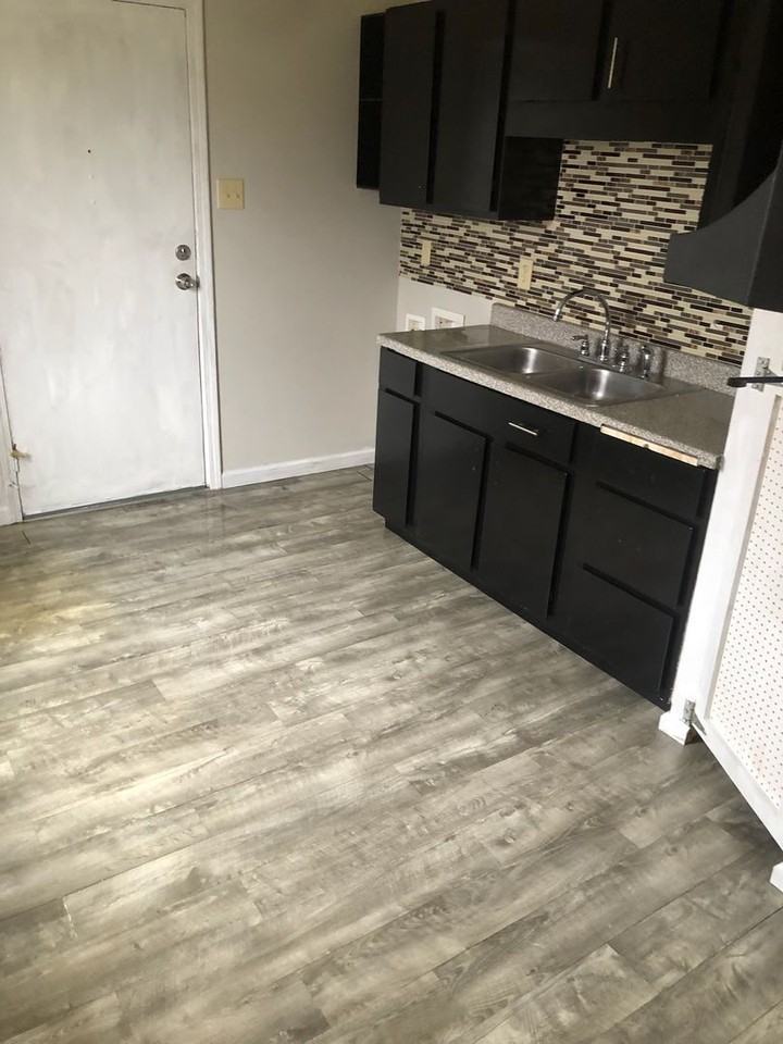 2727 Bard Ave - Photo 3 of 9