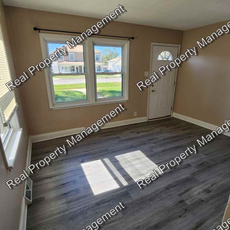 7405 Chestnut Ave - Photo 2 of 9