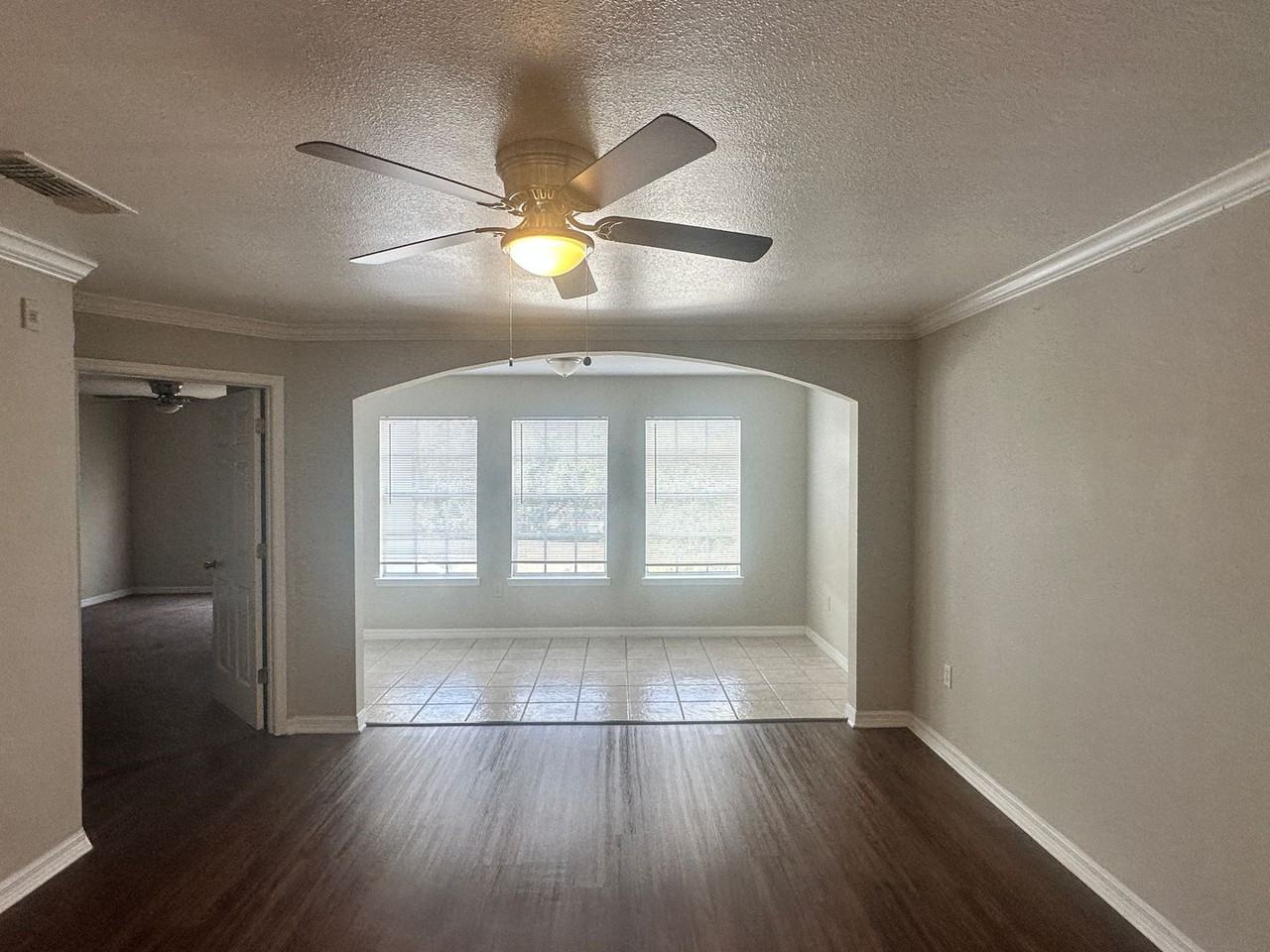 3591 Kernan Blvd S - Photo 6 of 11