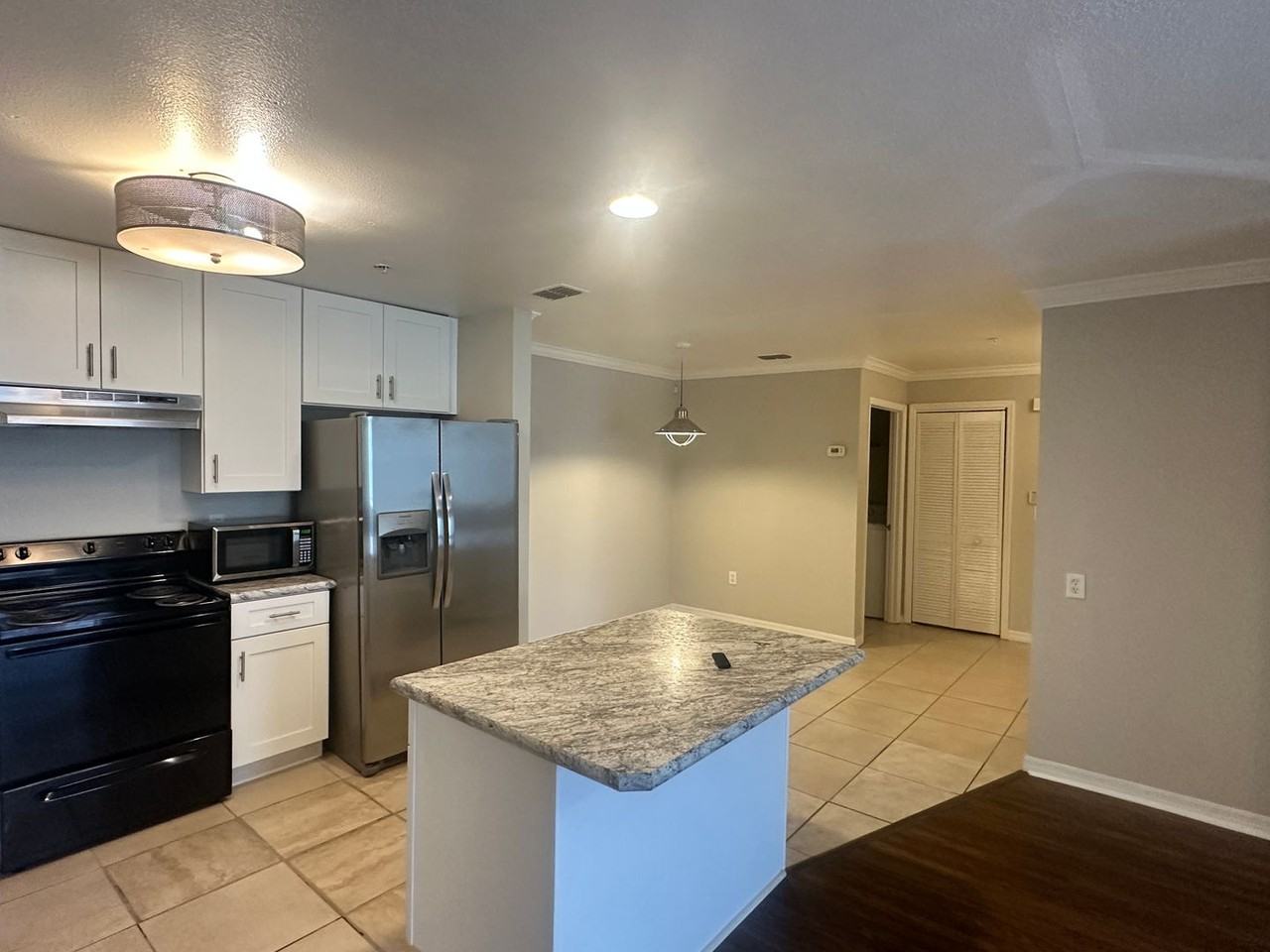 3591 Kernan Blvd S - Photo 7 of 11