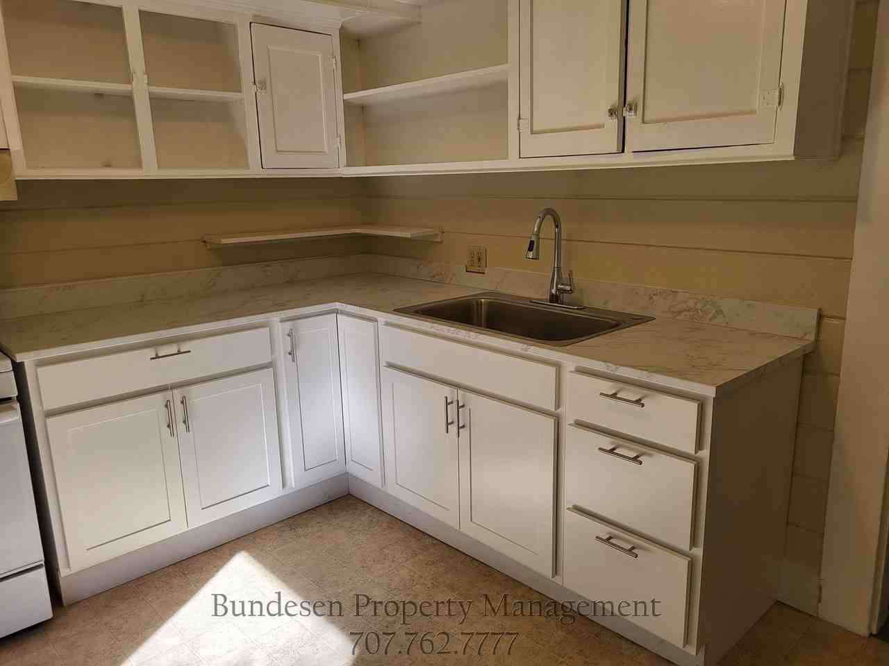 32 West Street - Photo 2 of 9