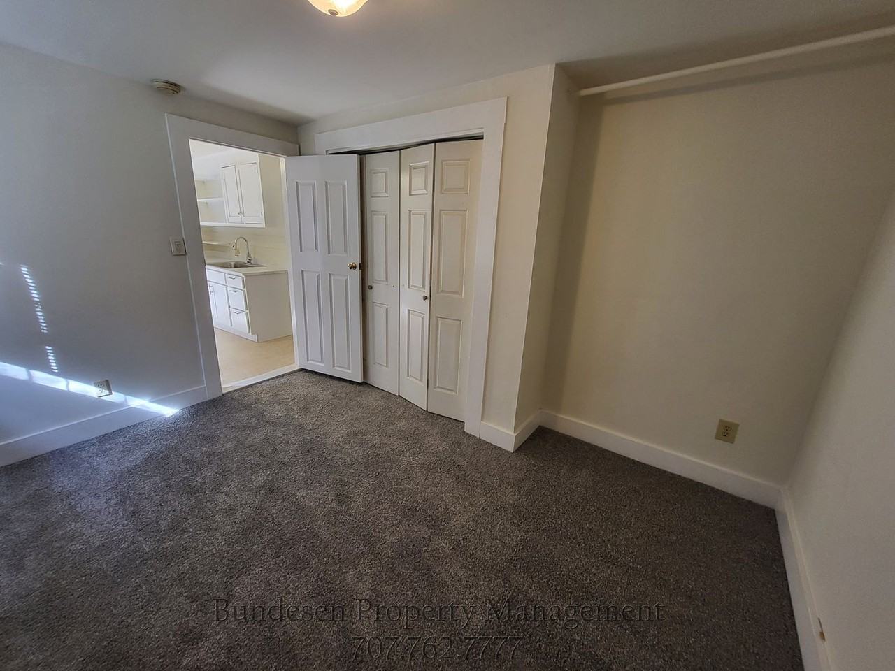 32 West Street - Photo 4 of 9