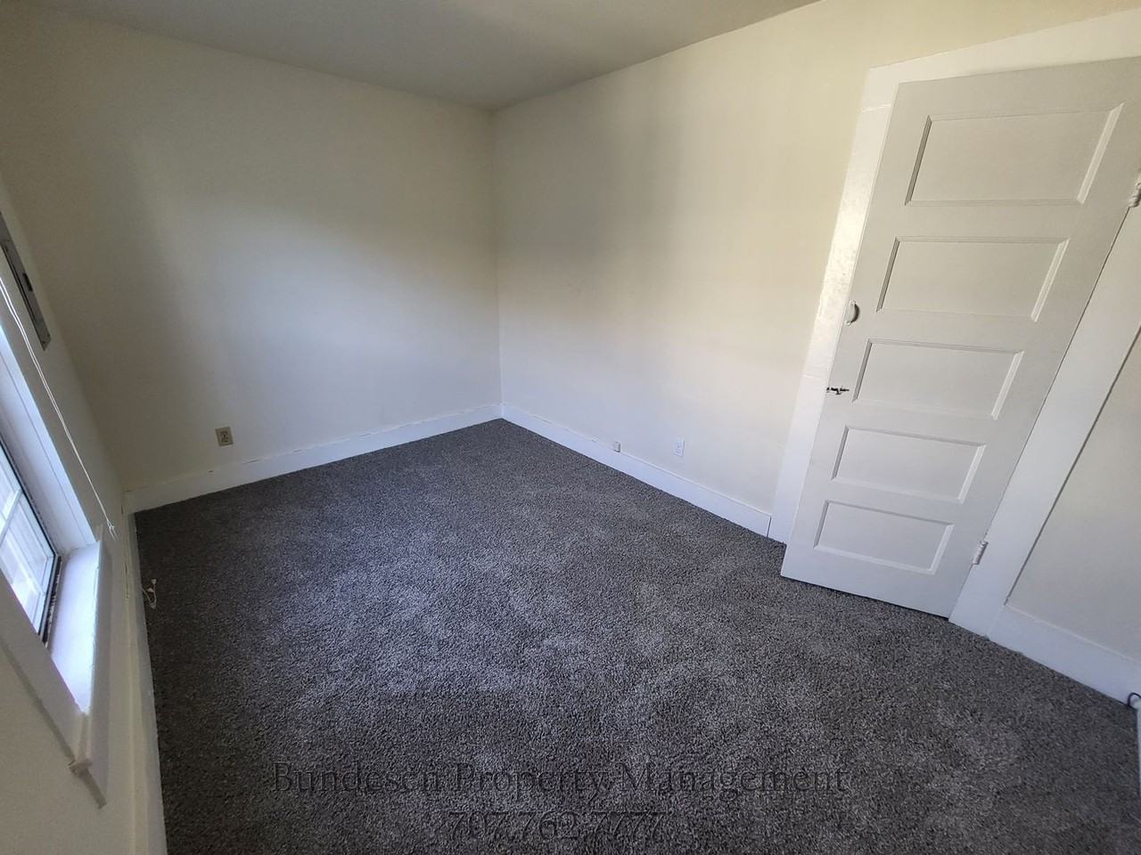 32 West Street - Photo 7 of 9