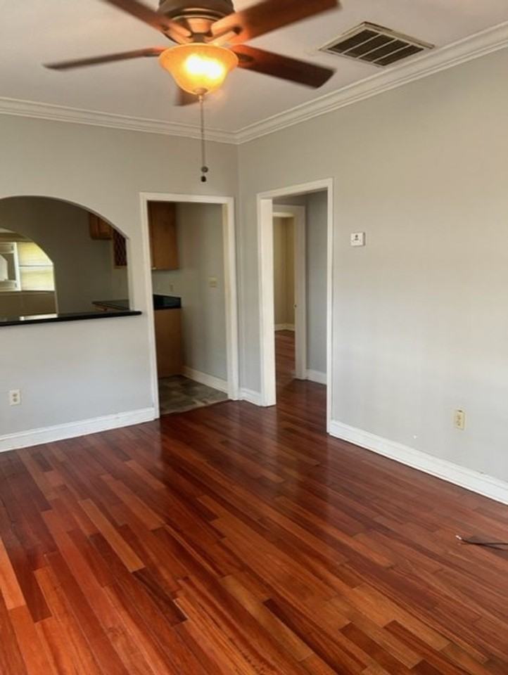 2477 Dreux Ave - Photo 2 of 20