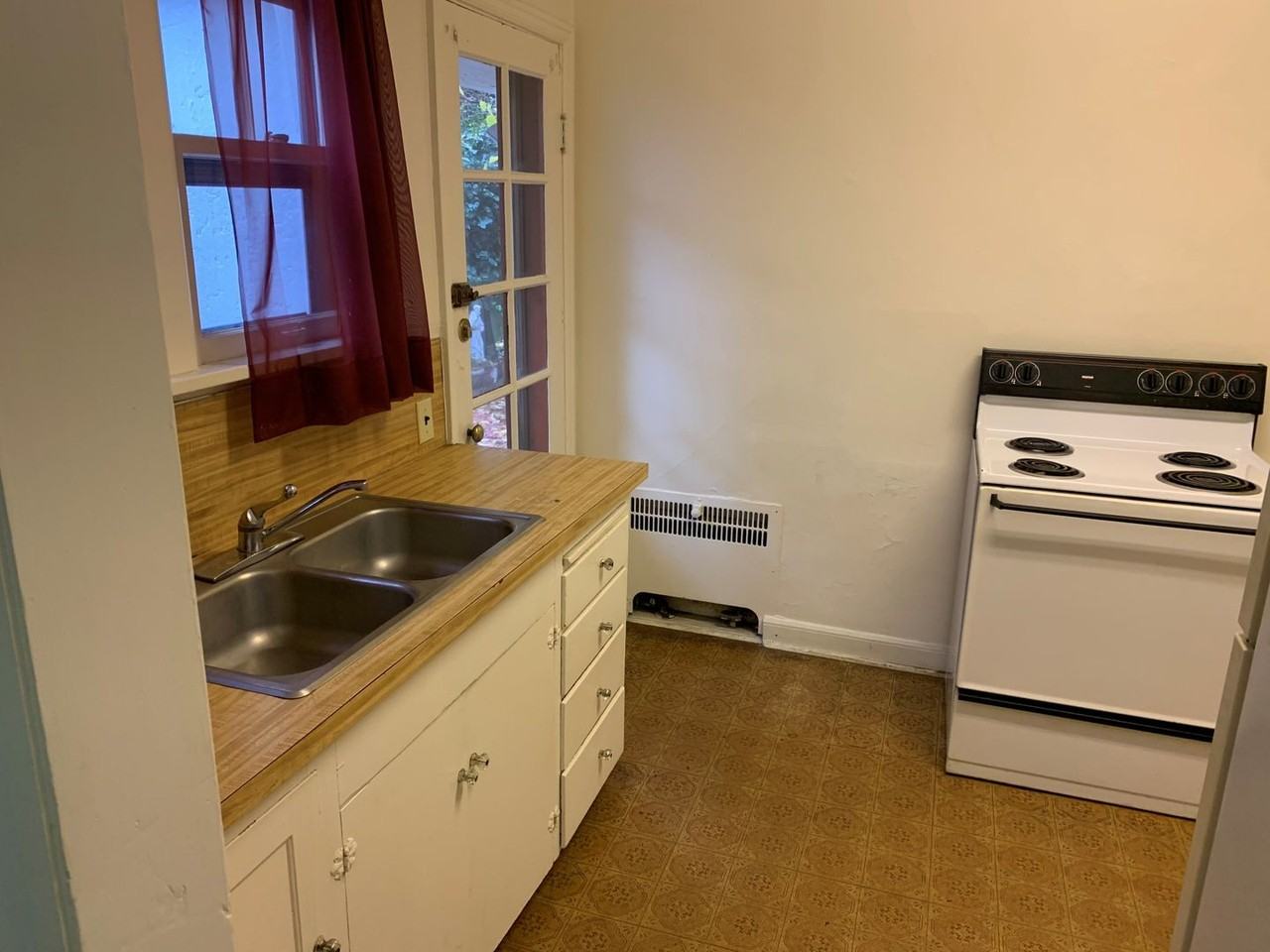 2111 Ne 8th Ave - Photo 5 of 11