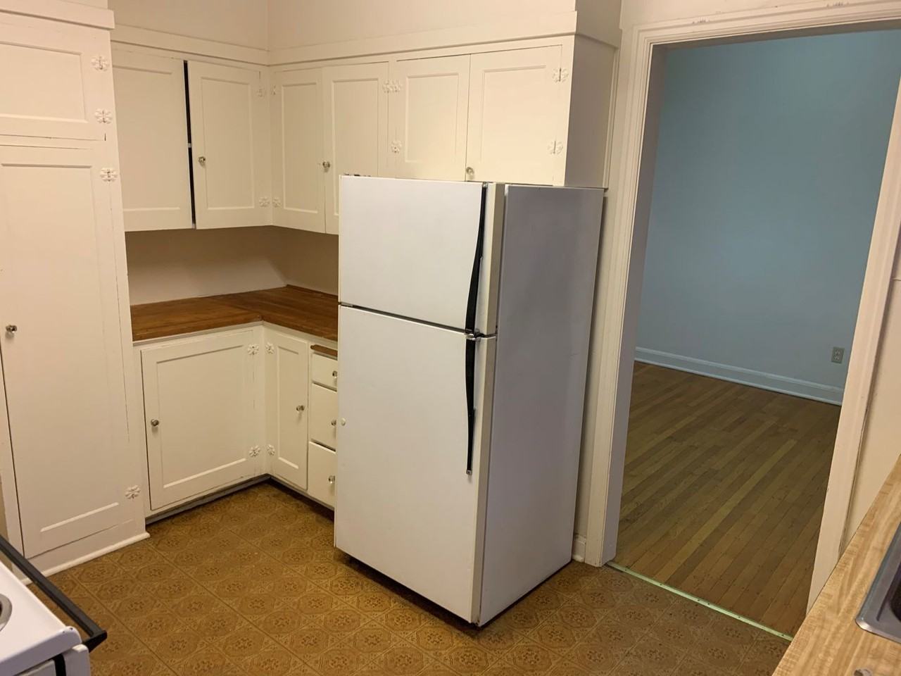 2111 Ne 8th Ave - Photo 6 of 11