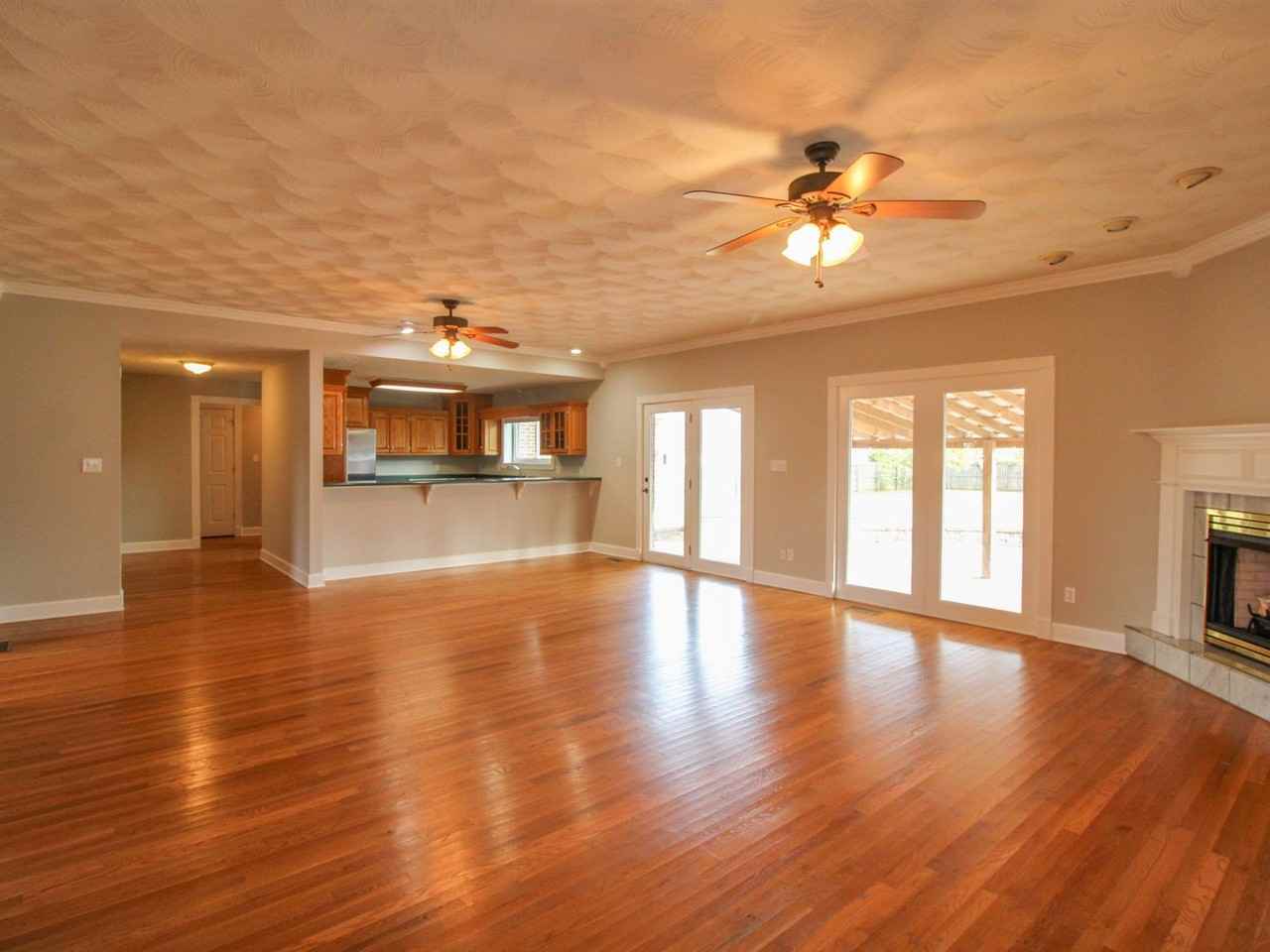 17524 Martin Dr - Photo 7 of 50