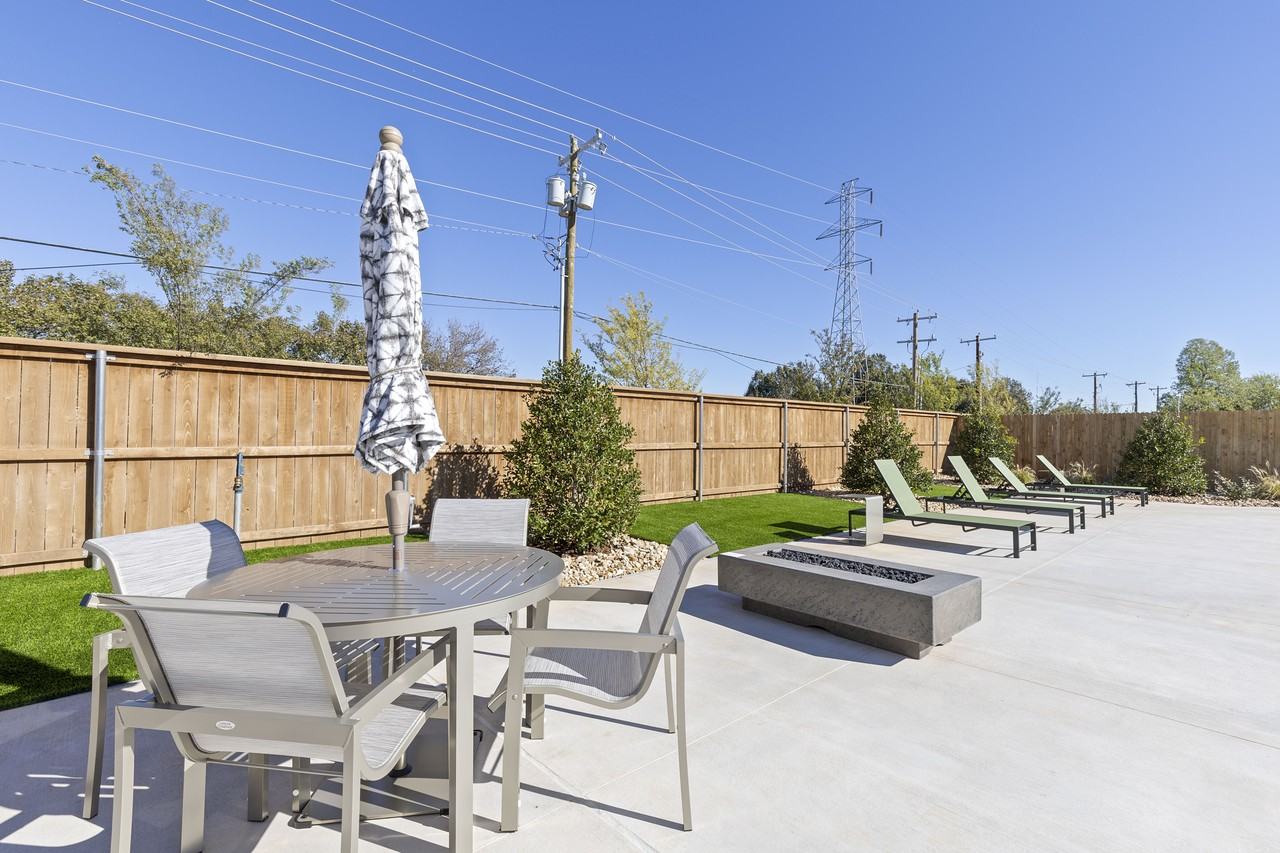 Chisholm Pointe - Photo 7 of 42