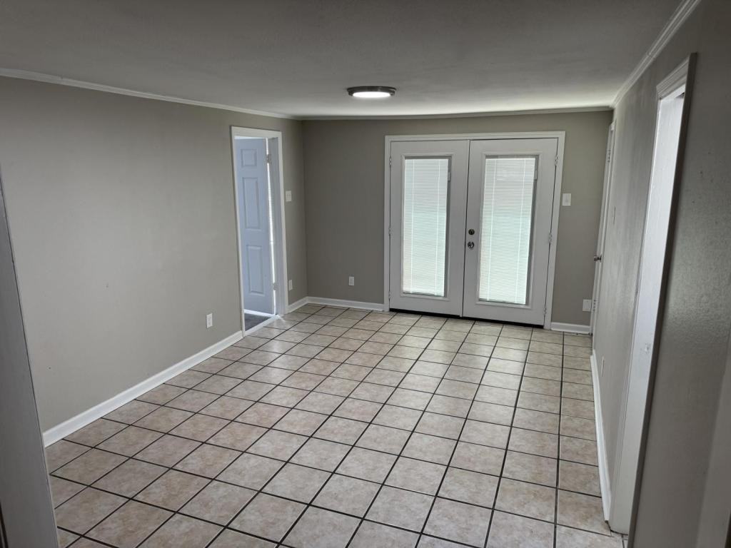 8427 Ridgelea St - Photo 3 of 18