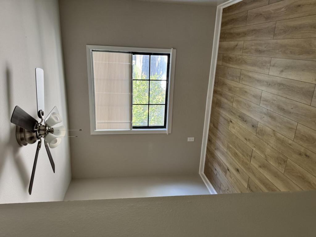 8427 Ridgelea St - Photo 6 of 18