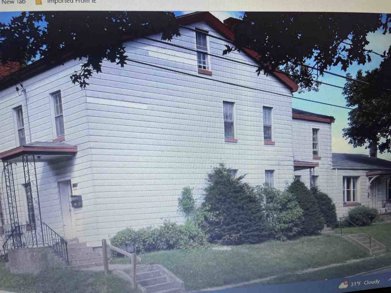 2520 Cascade St - Photo 2 of 10