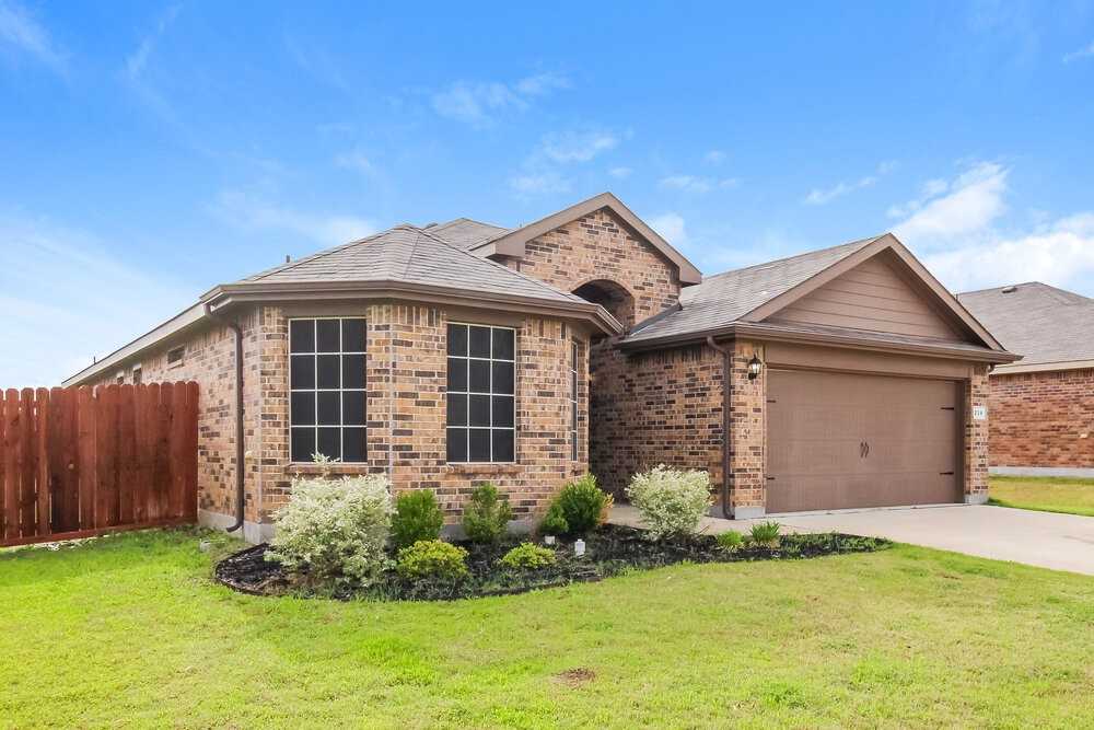 239 Stallion Way - Photo 2 of 16