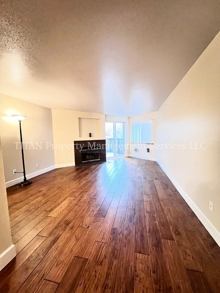 8720 Sw Tualatin Rd #319 - Photo 2 of 9