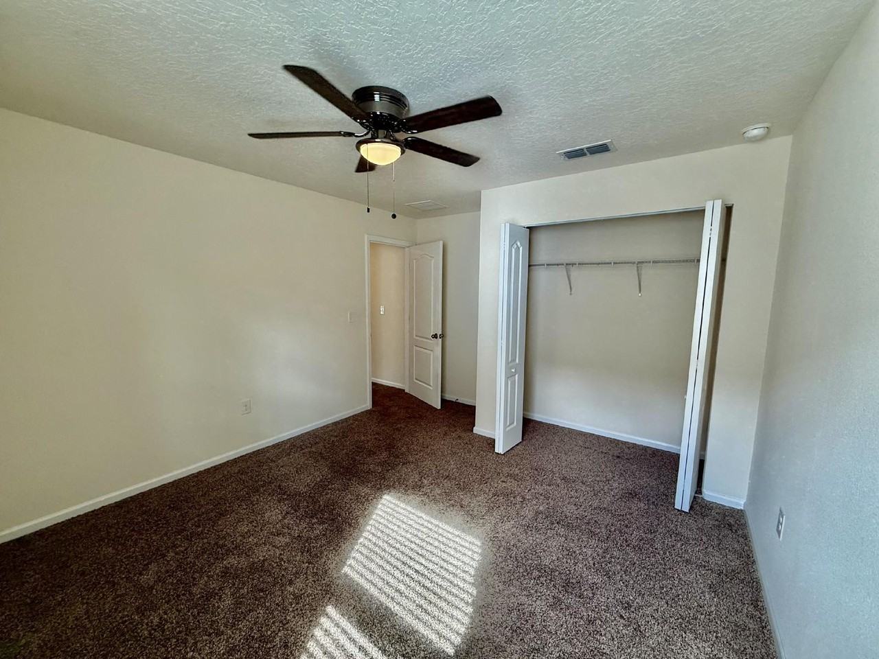 8352 Cape Fox Dr - Photo 4 of 16