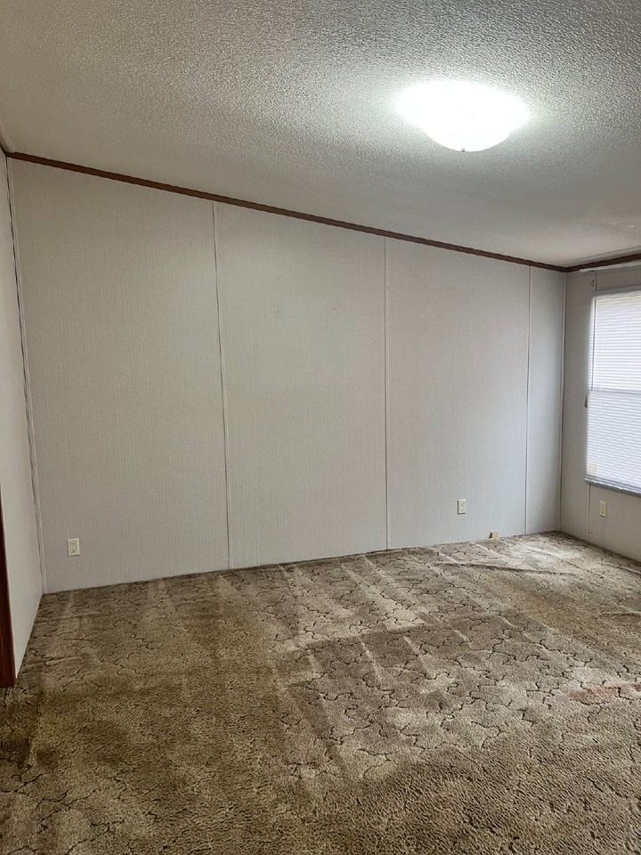 1124 N Palm St - Photo 2 of 9