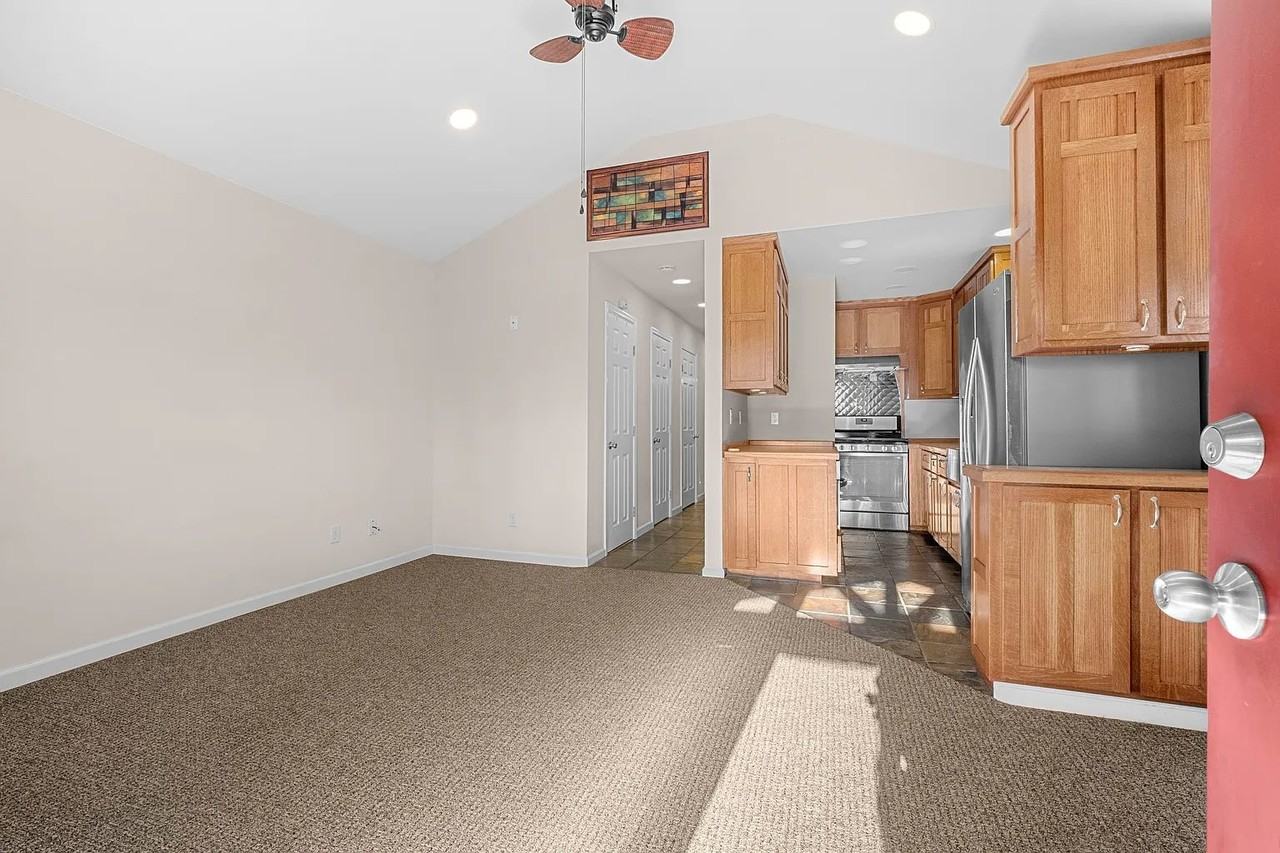 4422B Up Chick St - Photo 5 of 17