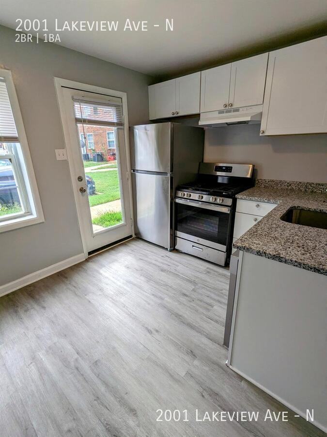 2001 Lakeview Ave #N - Photo 6 of 19