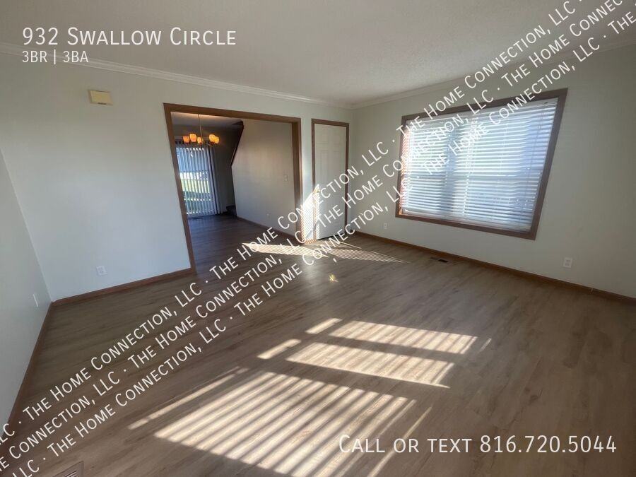 932 Swallow Cir - Photo 2 of 13