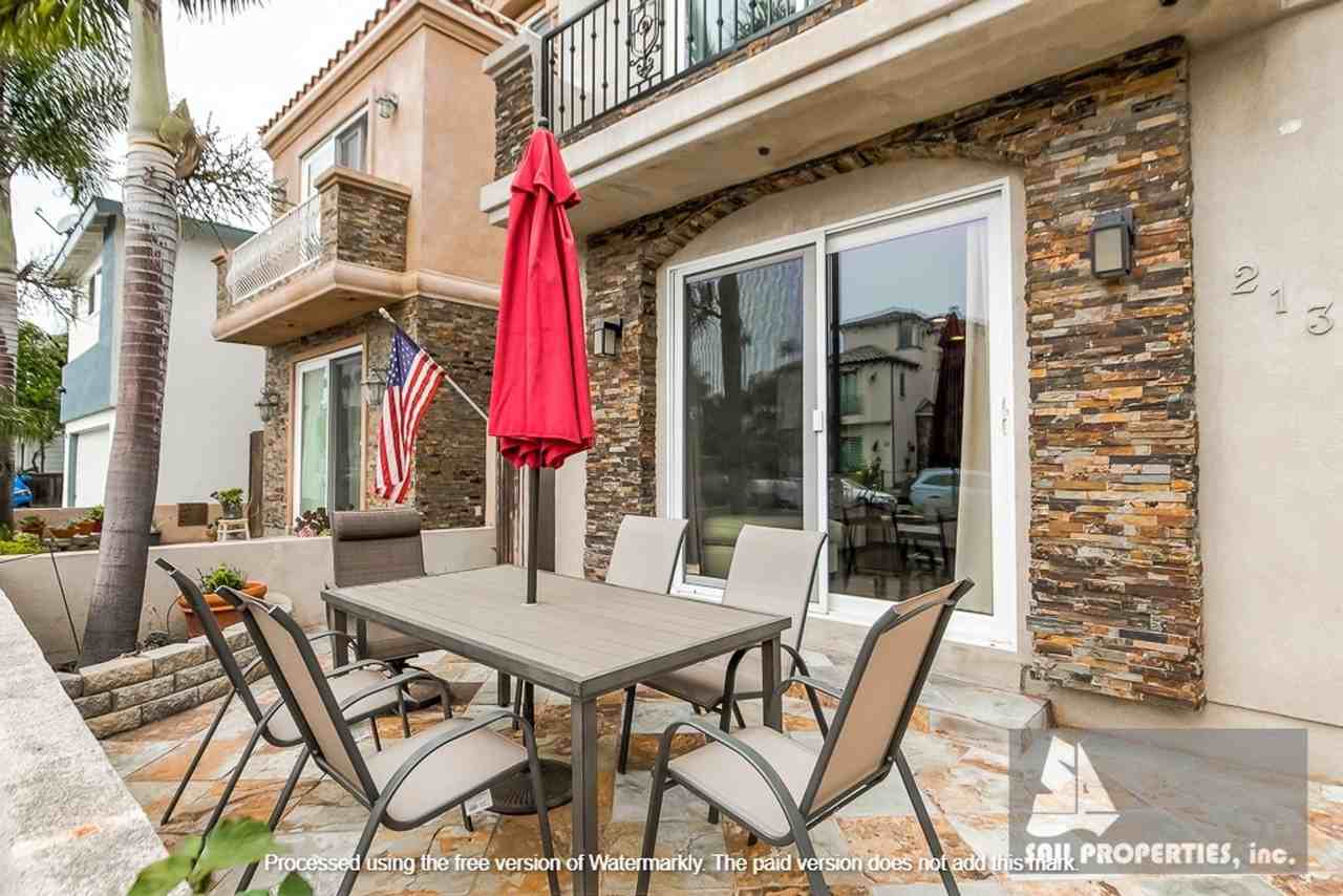 213 Baltimore Ave - Photo 6 of 50