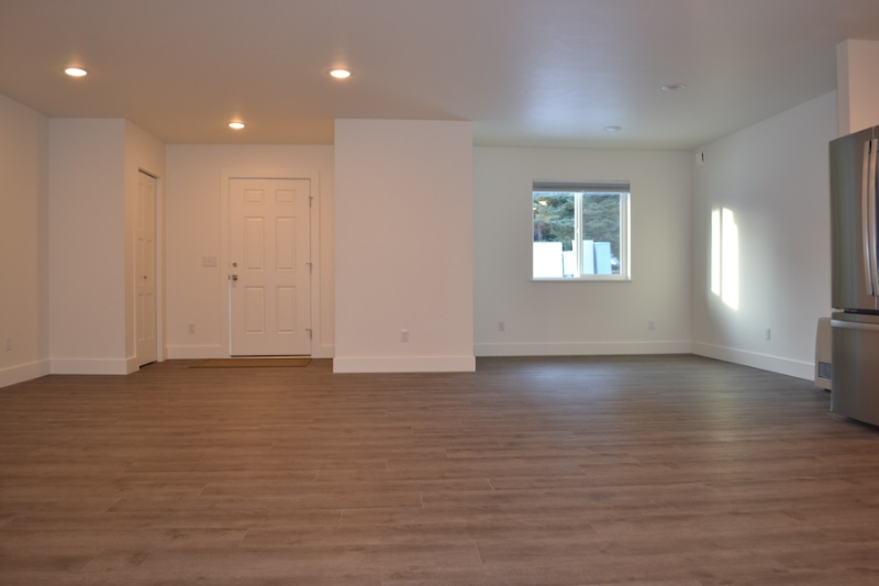 3884 Wright St #A - Photo 3 of 15