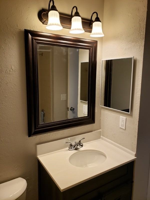 15633 Avalon Ave #C - Photo 4 of 12