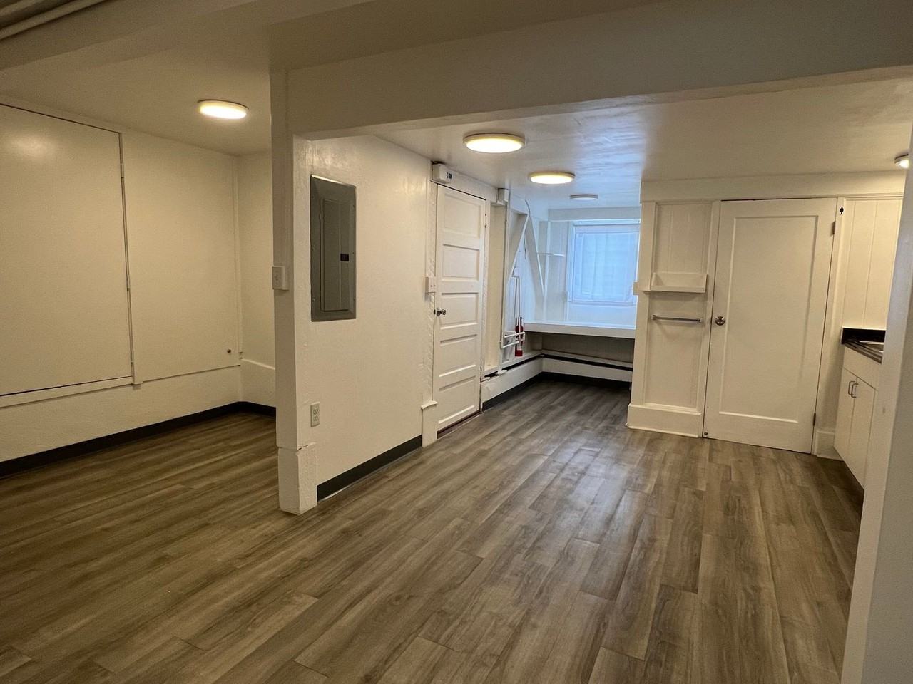 1324 Highview Pl - Photo 2 of 11