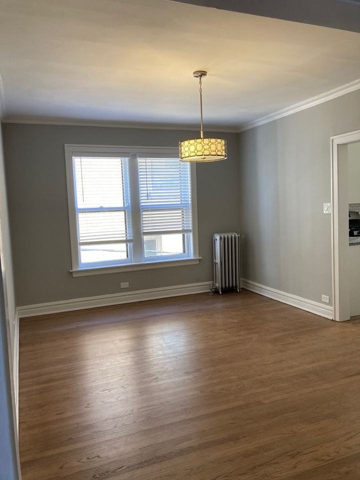 1623 W Thome Ave #3 - Photo 4 of 12