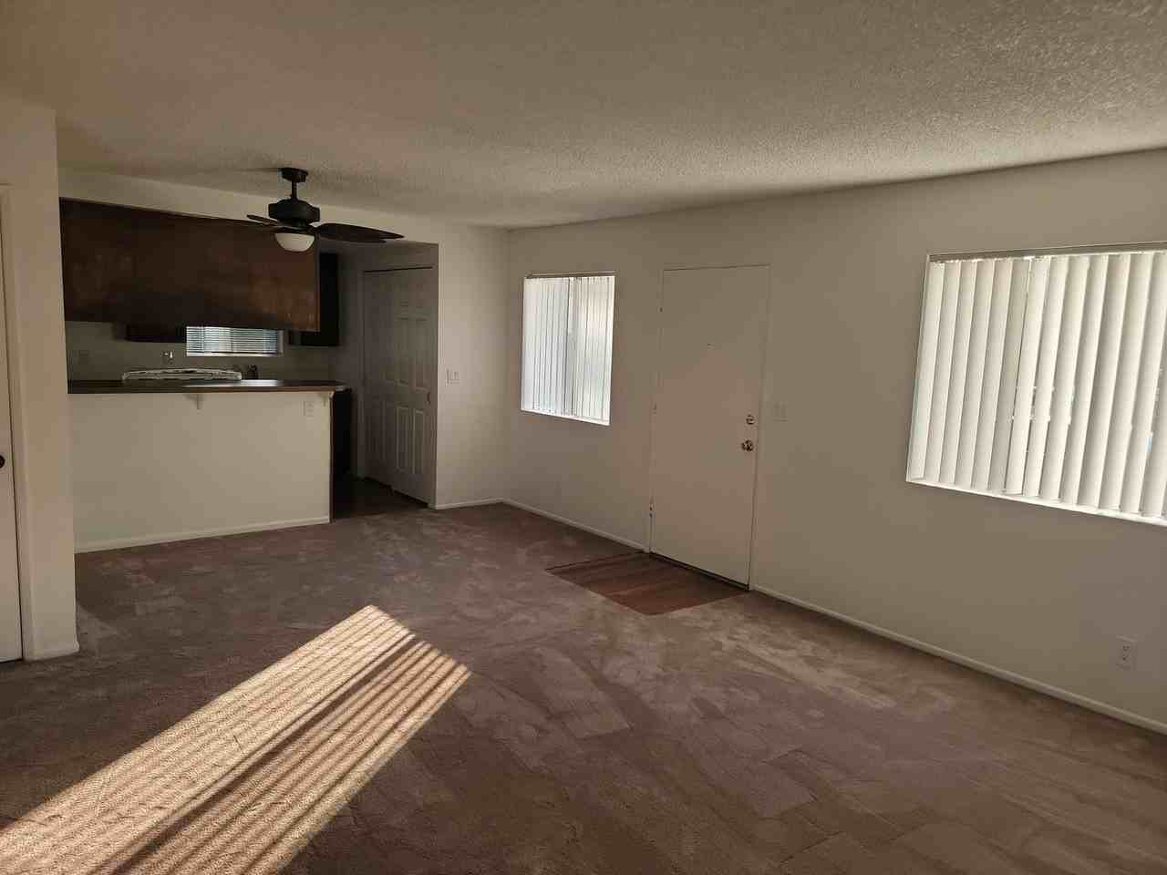 2552 Sextant Ave - Photo 2 of 6