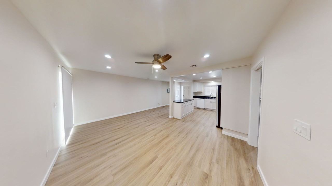 5105 Gary Street - Photo 5 of 19