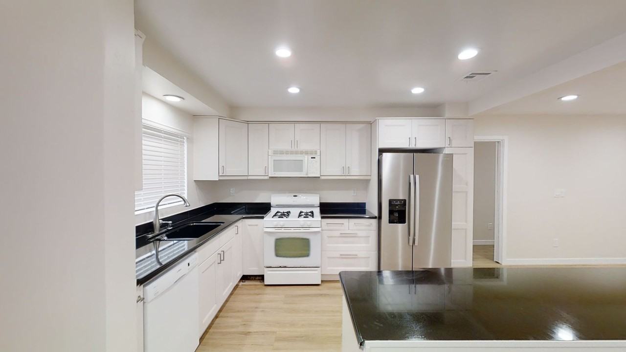 5105 Gary Street - Photo 7 of 19