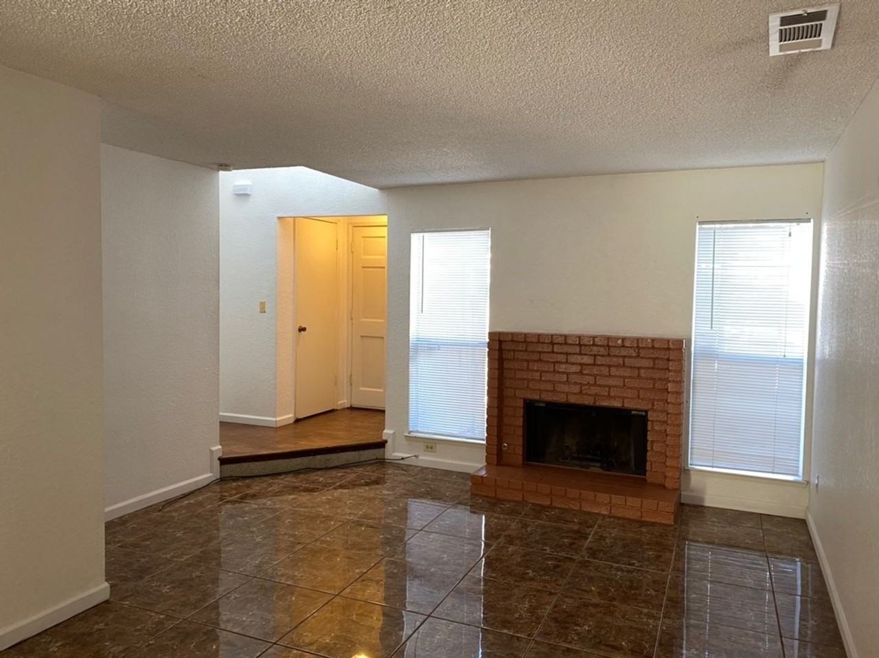 2120 Mount Vernon Dr #D - Photo 7 of 27