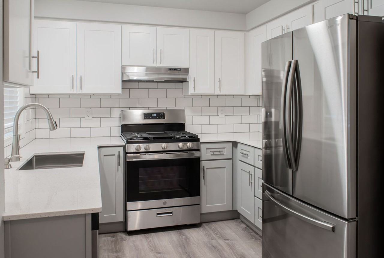 8014 64th Dr NE - Photo 2 of 14