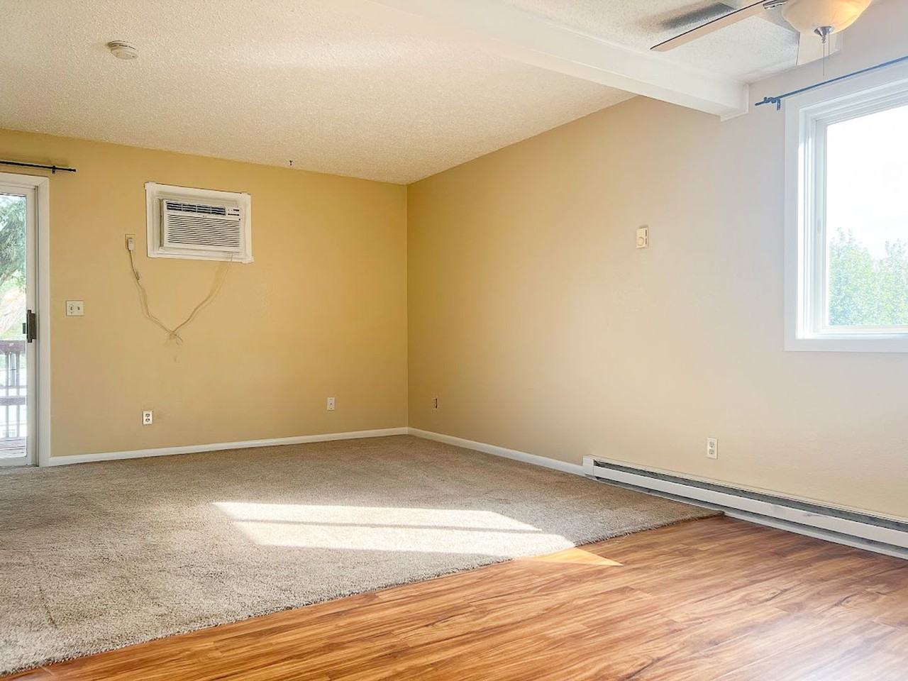 939/941 S Main St - Photo 2 of 29