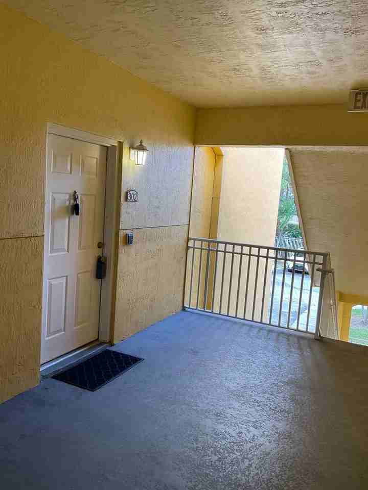 11035 Legacy Blvd - Photo 2 of 12