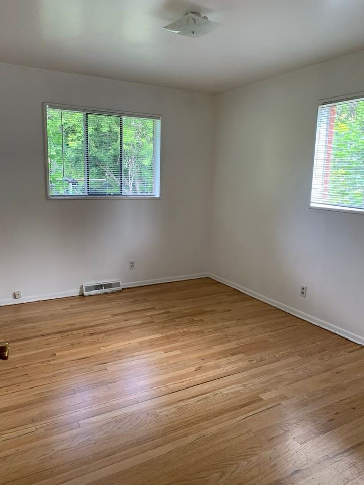 455 South 45th Street - Photo 7 of 17