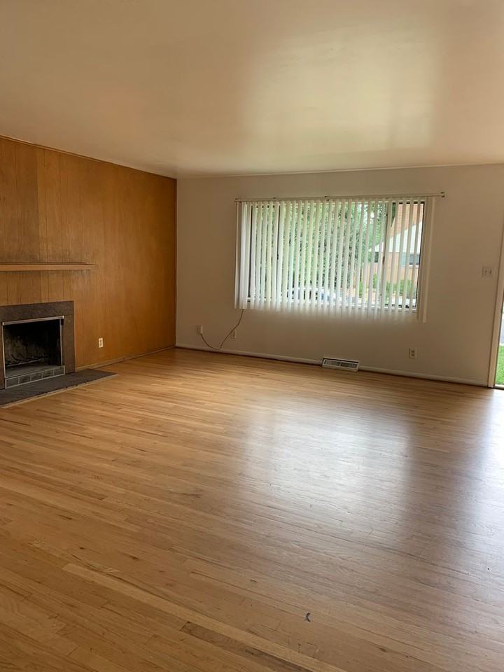 455 South 45th Street - Photo 3 of 17