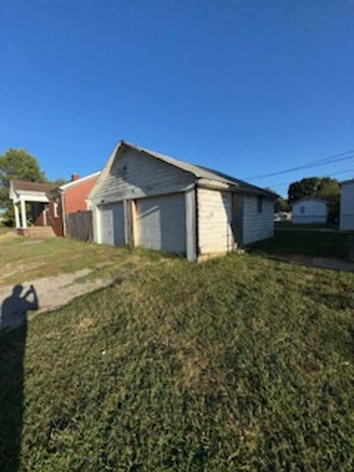 1100 North 3rd Avenue - Photo 2 of 8