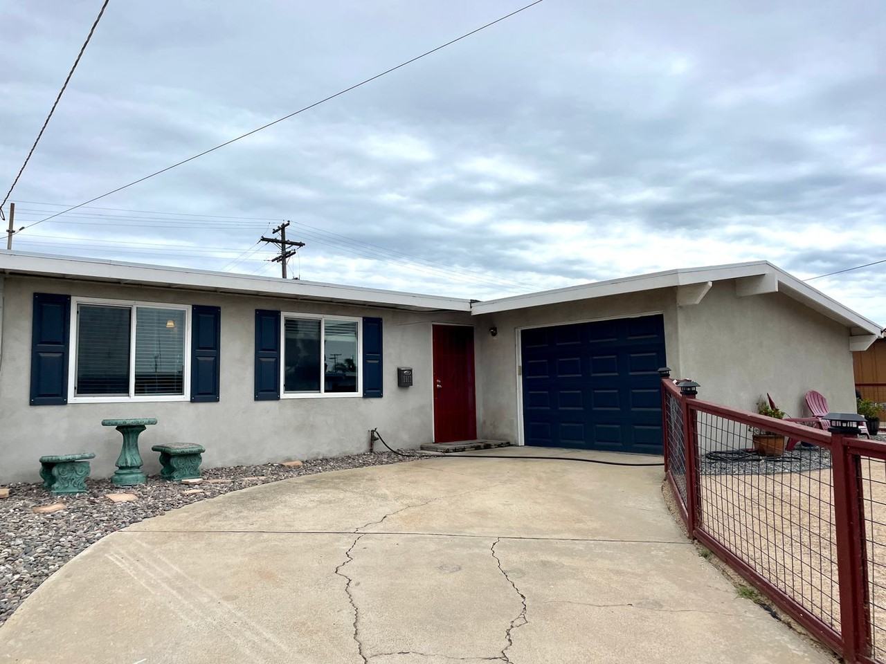 1117 Iris Ave - Photo 3 of 27