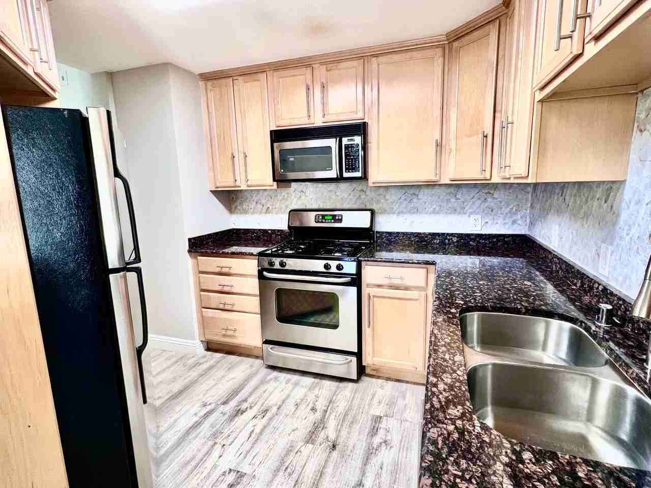 260 E Flamingo Rd #202 - Photo 7 of 24