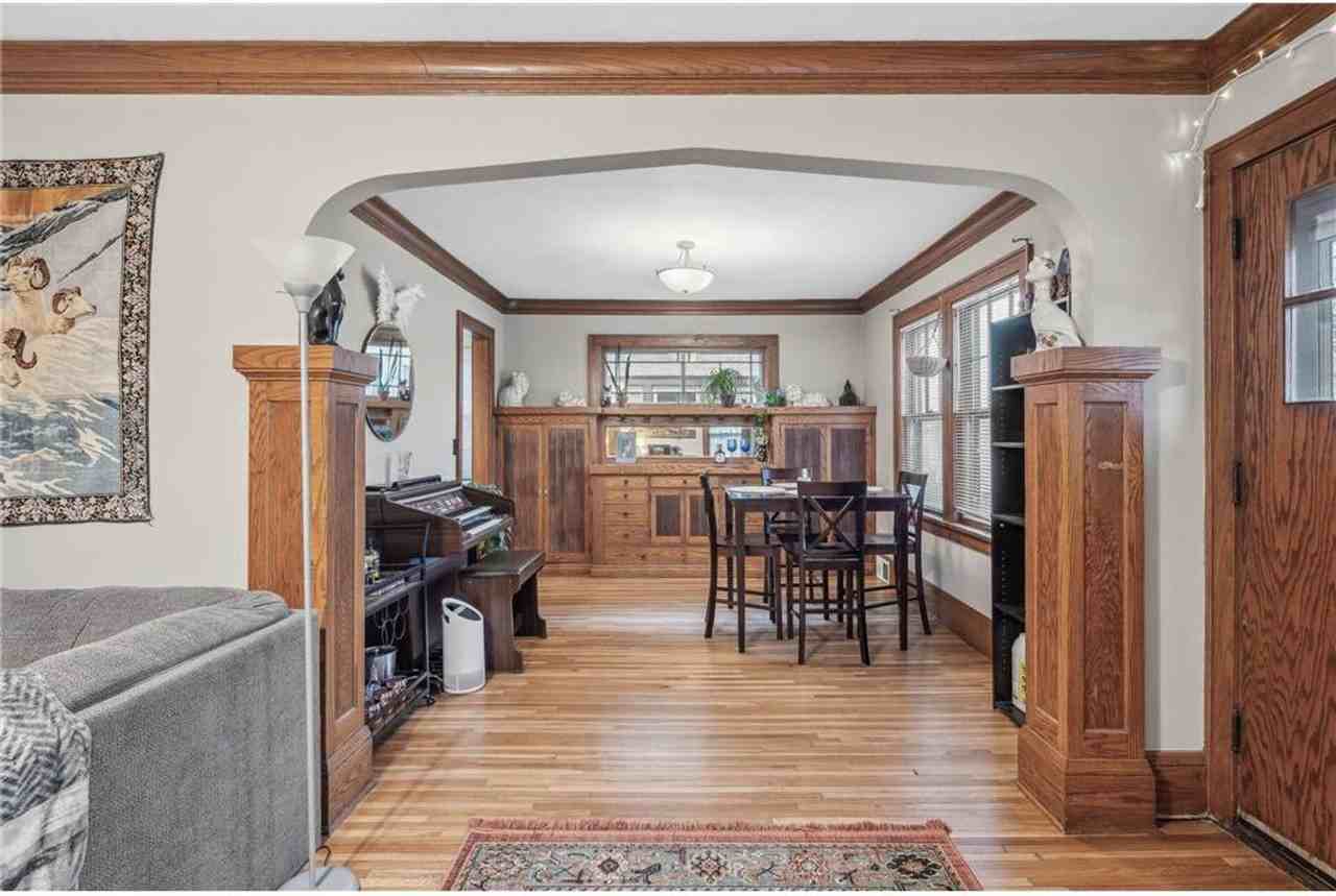 811 Snelling Ave N - Photo 7 of 23