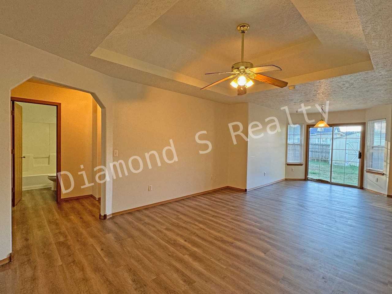 3106 W State St - Photo 2 of 16