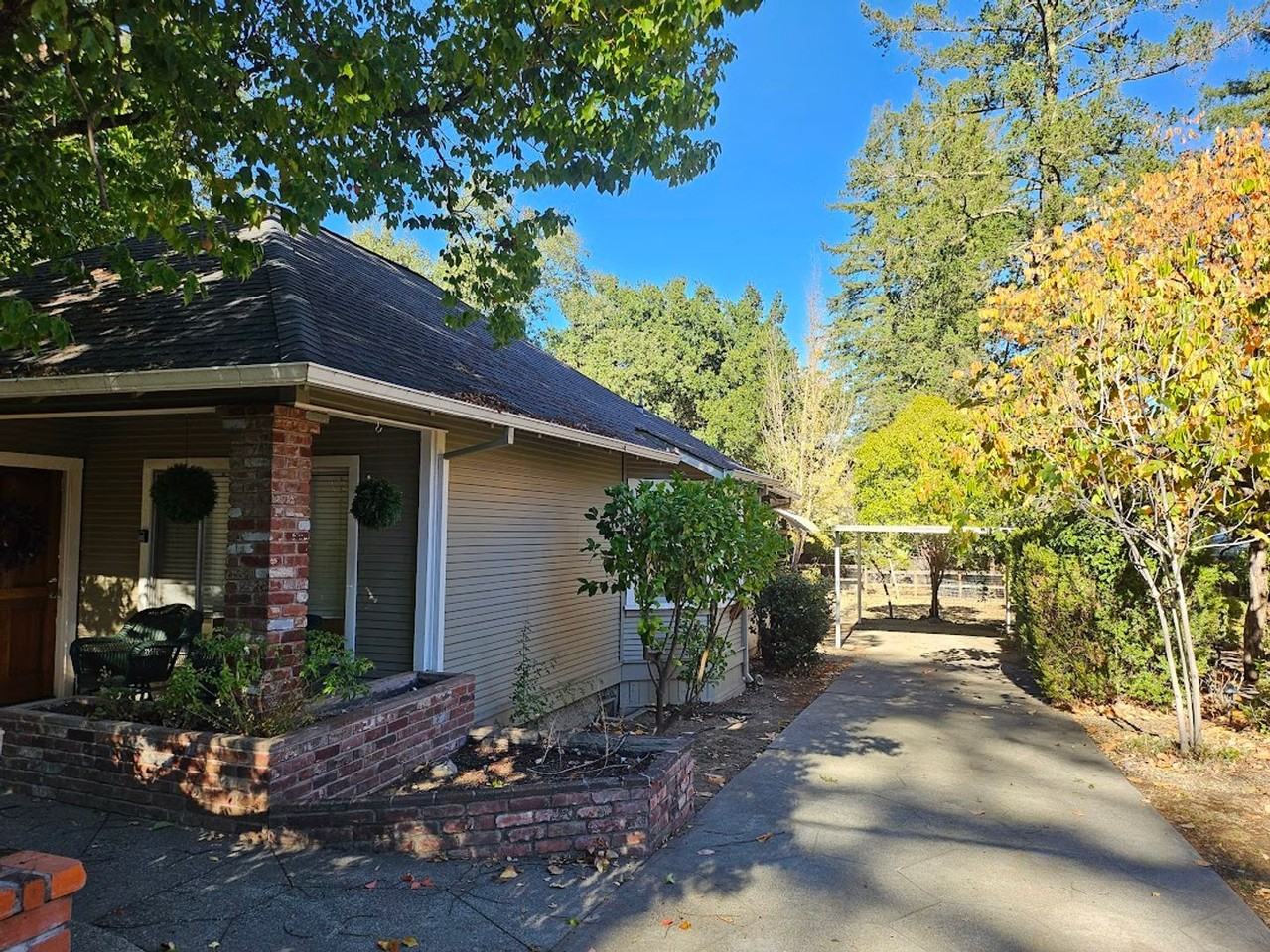 1856 Main St - Photo 3 of 17