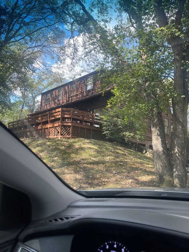 3080 Hillsboro Rd - Photo 2 of 15