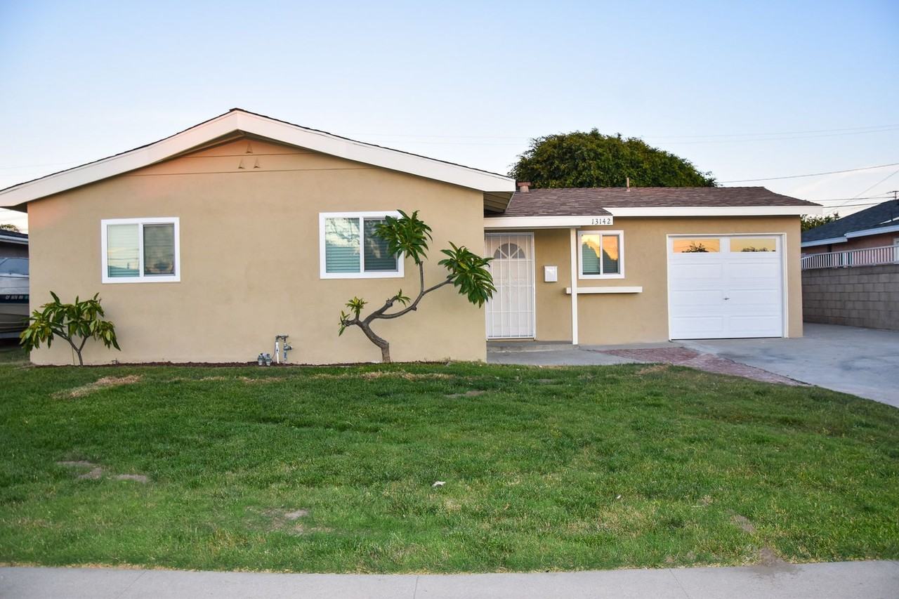 13142 La Pata St - Photo 2 of 30