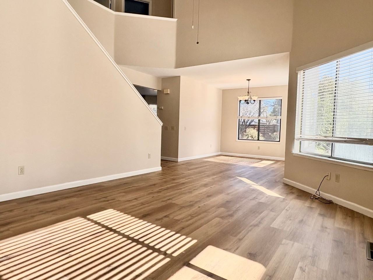 720 Winding Creek Ter - Photo 2 of 21