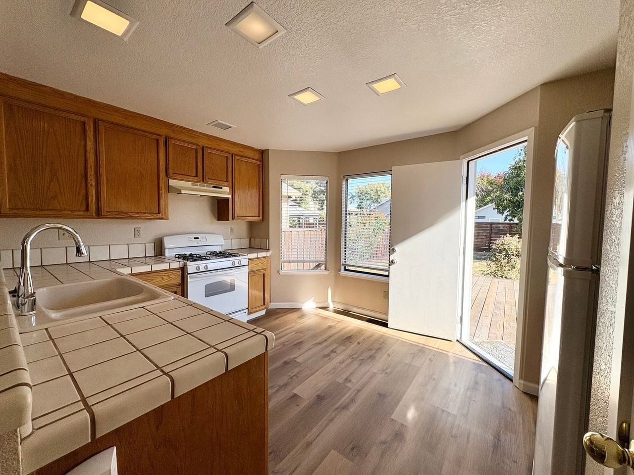 720 Winding Creek Ter - Photo 7 of 21