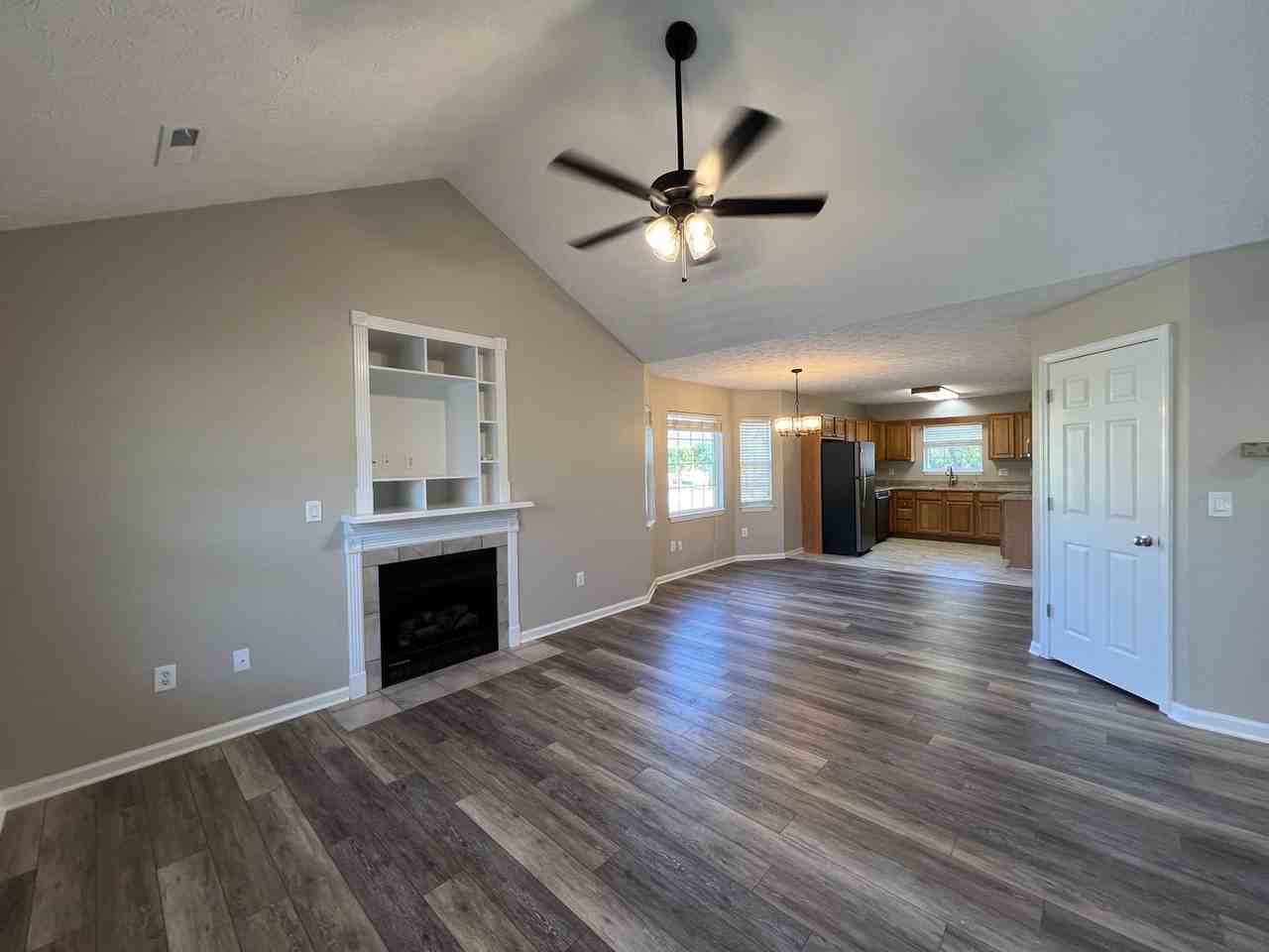 1509 River Colony Court - Photo 2 of 23