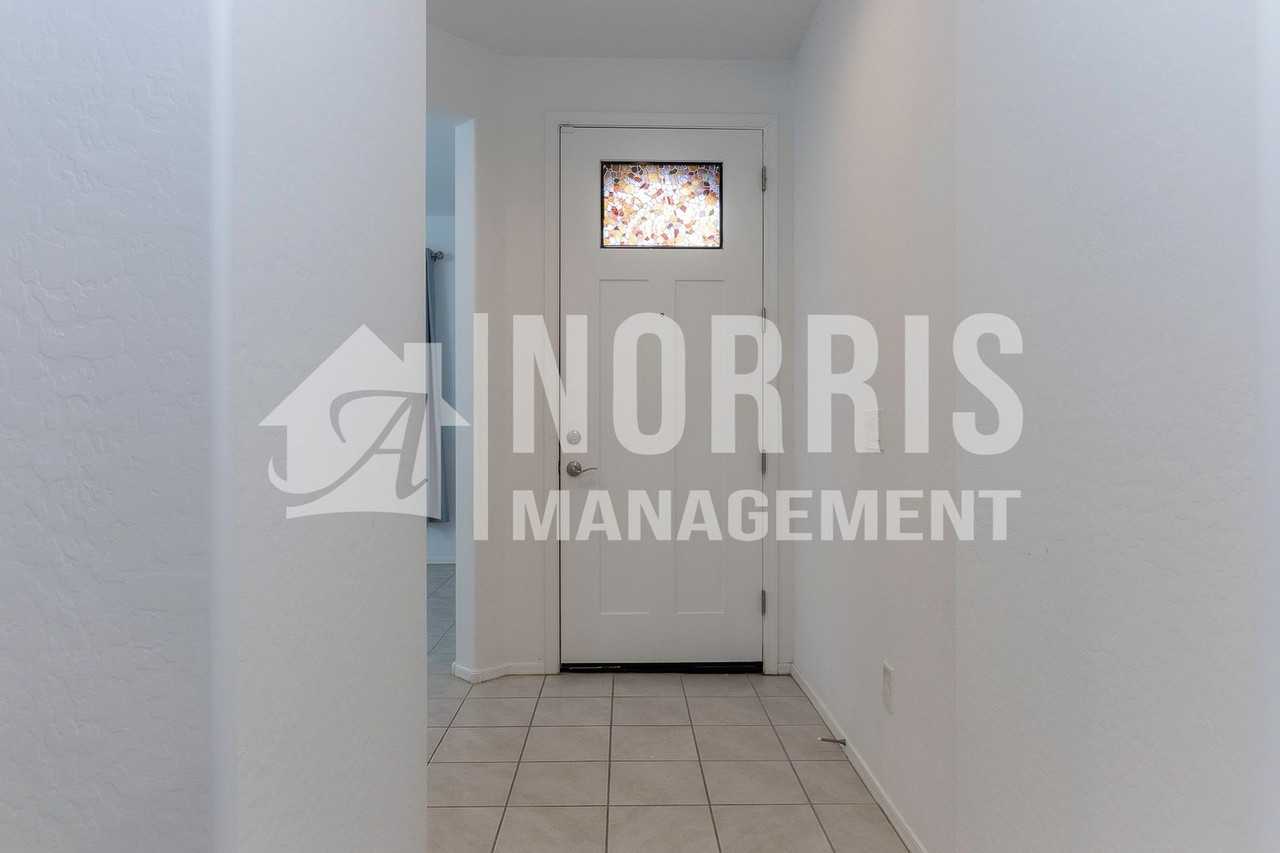 1619 E Jerry Ct - Photo 5 of 43